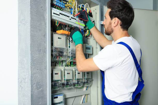 Best Emergency Electrical Repair  in Redmond, WA